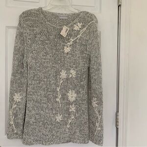 Skovhuus Sweater Womens Medium Gray White Open Knit Denmark Pullover Floral NWT